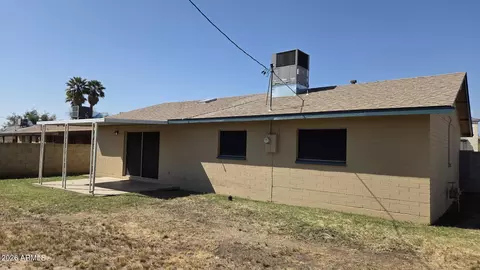 Exterior - 4057 N 79th Dr, Phoenix, AZ 85033 photo 1 of 2