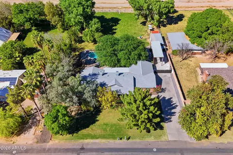 View/Area - 2076 E Willis Rd, Gilbert, AZ 85297 photo 1 of 12