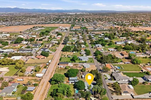 View/Area - 2076 E Willis Rd, Gilbert, AZ 85297 photo 7 of 12