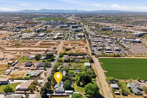 View/Area - 2076 E Willis Rd, Gilbert, AZ 85297 photo 11 of 12