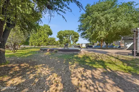 Exterior - 2076 E Willis Rd, Gilbert, AZ 85297 photo 2 of 14