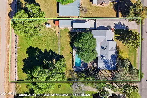 View/Area - 2076 E Willis Rd, Gilbert, AZ 85297 photo 3 of 12