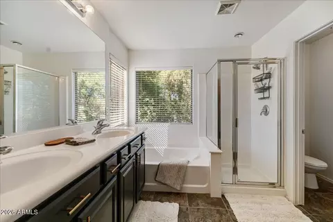 Bath - 3468 E Arianna Ave, Gilbert, AZ 85298 photo 3 of 5