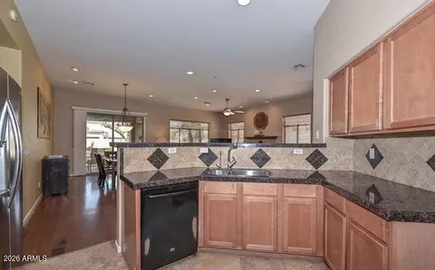 Kitchen - 2116 E Beautiful Ln, Phoenix, AZ 85042 photo 1 of 2