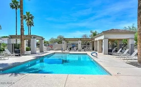 Exterior - 2116 E Beautiful Ln, Phoenix, AZ 85042 photo 5 of 6