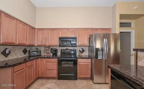 Kitchen - 2116 E Beautiful Ln, Phoenix, AZ 85042 photo 2 of 2