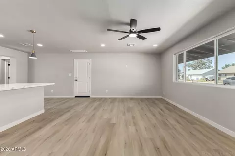 Living - 861 W 5th Ave, Apache Junction, AZ 85120 photo 2 of 5