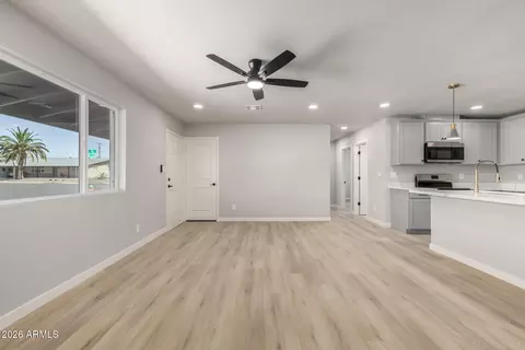 Living - 861 W 5th Ave, Apache Junction, AZ 85120 photo 1 of 5
