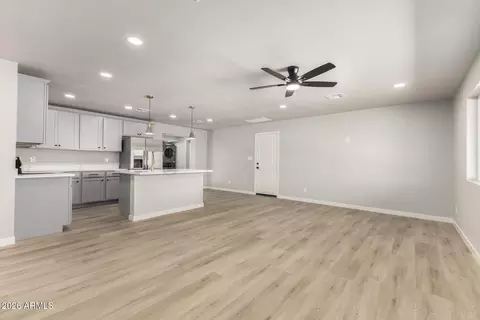 Living - 861 W 5th Ave, Apache Junction, AZ 85120 photo 3 of 5