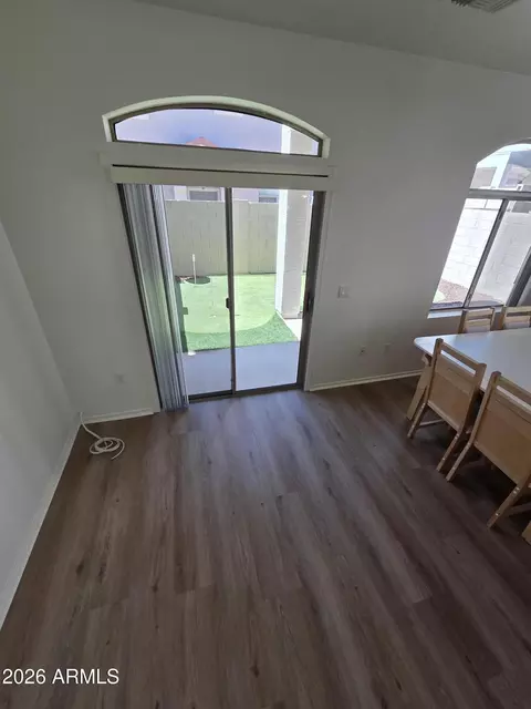 Dining - 2150 E Bell Rd #1037, Phoenix, AZ 85022 photo 2 of 2
