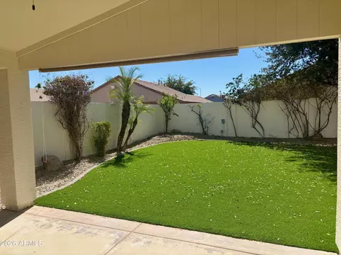 Exterior - 11241 E Pronghorn Ave, Mesa, AZ 85212 photo 2 of 7
