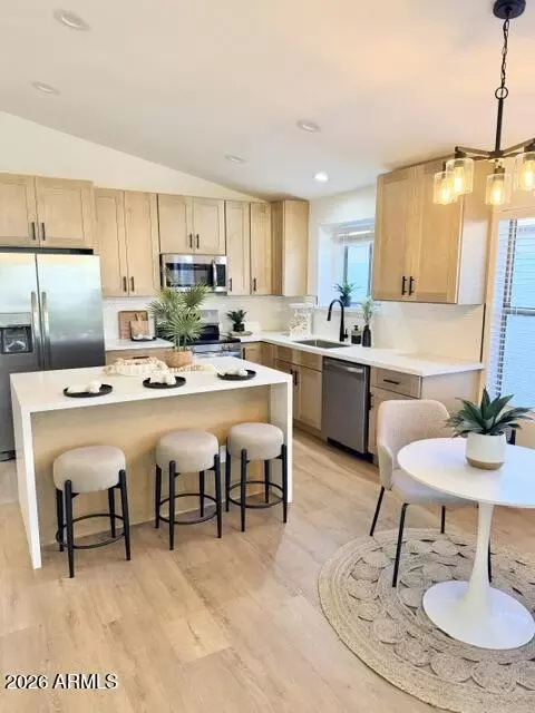 Kitchen - 11241 E Pronghorn Ave, Mesa, AZ 85212 photo 4 of 6