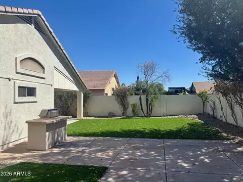 Exterior - 11241 E Pronghorn Ave, Mesa, AZ 85212 photo 5 of 7