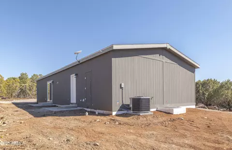 2185 E Spruce St, Williams, AZ 86046 photo 3