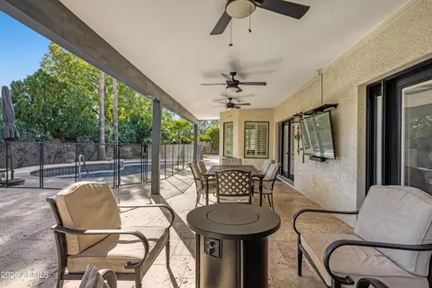 Exterior - 601 E Silver Creek Rd, Gilbert, AZ 85296 photo 4 of 10