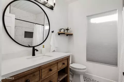 Bath - 601 E Silver Creek Rd, Gilbert, AZ 85296 photo 7 of 7