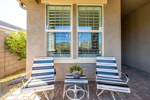 Exterior - 511 E Pasaro Dr, Phoenix, AZ 85085 photo 7 of 17