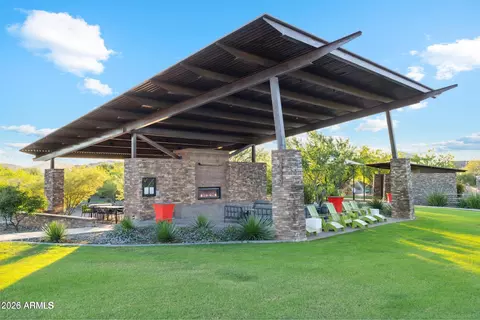 View/Area - 511 E Pasaro Dr, Phoenix, AZ 85085 photo 12 of 25