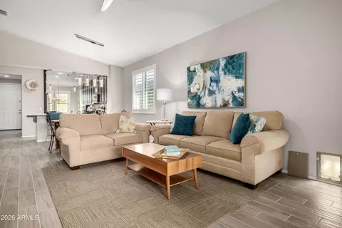 Living - 511 E Pasaro Dr, Phoenix, AZ 85085 photo 2 of 3