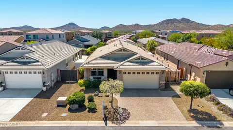 Exterior - 511 E Pasaro Dr, Phoenix, AZ 85085 photo 13 of 17
