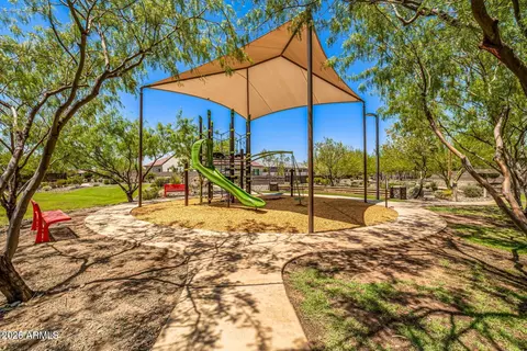 View/Area - 511 E Pasaro Dr, Phoenix, AZ 85085 photo 19 of 25