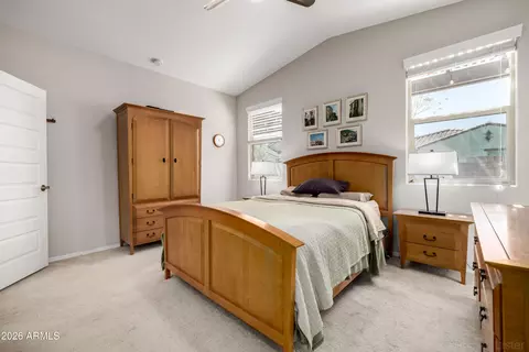 Bedroom - 511 E Pasaro Dr, Phoenix, AZ 85085 photo 2 of 5