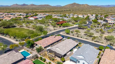 View/Area - 511 E Pasaro Dr, Phoenix, AZ 85085 photo 2 of 25