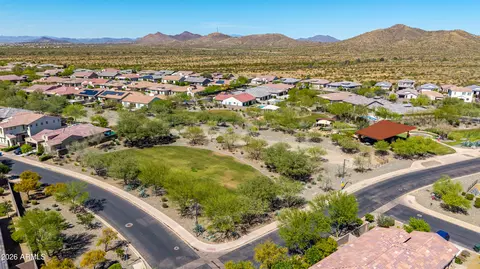 View/Area - 511 E Pasaro Dr, Phoenix, AZ 85085 photo 4 of 25