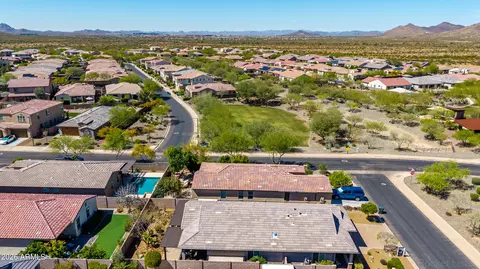 View/Area - 511 E Pasaro Dr, Phoenix, AZ 85085 photo 3 of 25