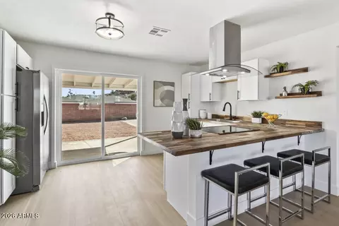 Kitchen - 1123 E Alice Ave, Phoenix, AZ 85020 photo 1 of 6
