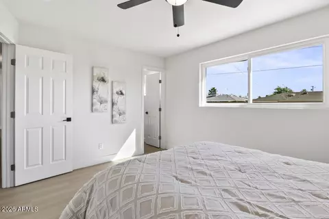Bedroom - 1123 E Alice Ave, Phoenix, AZ 85020 photo 2 of 7