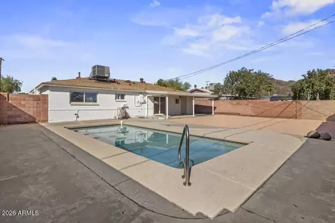 Exterior - 1123 E Alice Ave, Phoenix, AZ 85020 photo 7 of 9