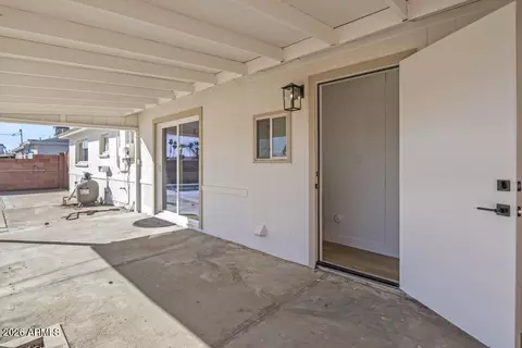 Exterior - 1123 E Alice Ave, Phoenix, AZ 85020 photo 4 of 9