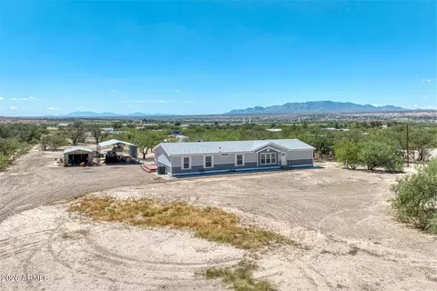 1321 E Morris Ln, Benson, AZ 85602 photo 3