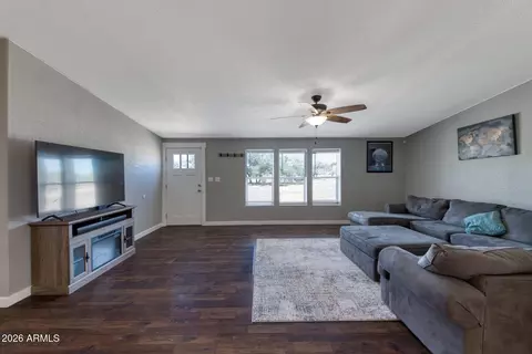 1321 E Morris Ln, Benson, AZ 85602 photo 5