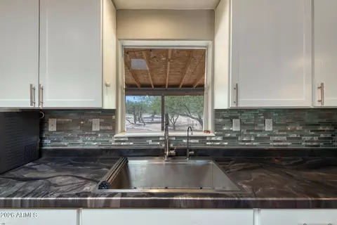 1321 E Morris Ln, Benson, AZ 85602 photo 12