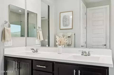 Bath - 10915 E Travertine Ave, Mesa, AZ 85212 photo 3 of 8