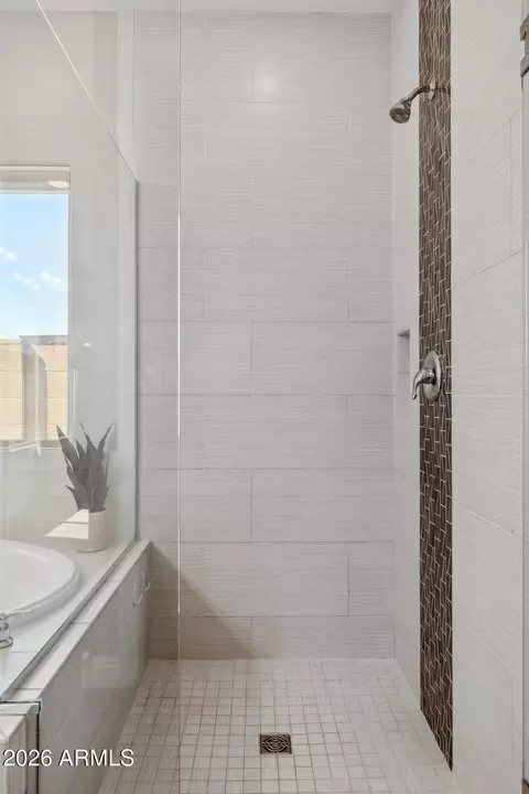 Bath - 10915 E Travertine Ave, Mesa, AZ 85212 photo 5 of 8
