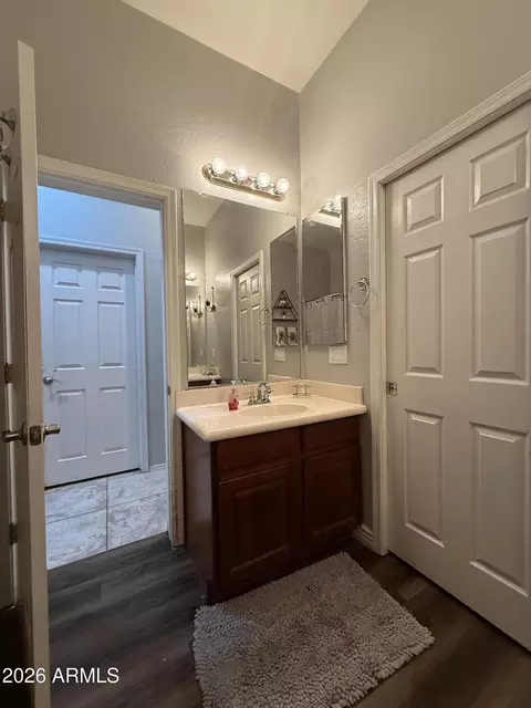 Bath - 10709 E Knowles Ave, Mesa, AZ 85209 photo 6 of 6