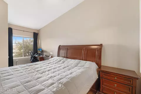 Bedroom - 1920 E Bell Rd #1019, Phoenix, AZ 85022 photo 2 of 5