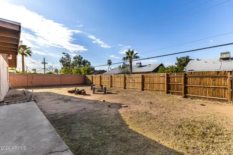 Exterior - 1412 E Broadmor Dr, Tempe, AZ 85282 photo 2 of 7