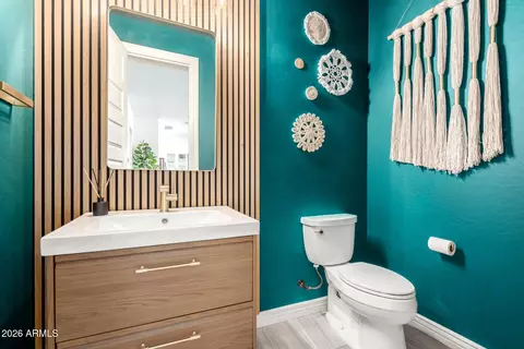 Bath - 22823 N 46th St, Phoenix, AZ 85050 photo 1 of 4