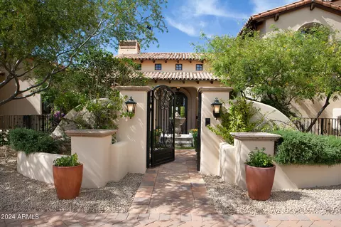 10728 E Cottontail Ln, Scottsdale, AZ 85255