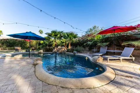 Exterior - 1015 E Liberty Ln, Gilbert, AZ 85296 photo 5 of 16