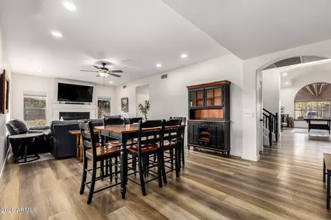 Dining - 1015 E Liberty Ln, Gilbert, AZ 85296 photo 2 of 3