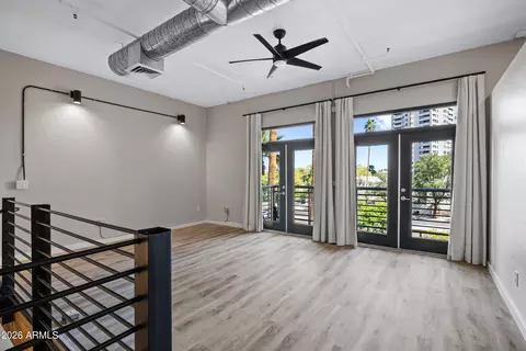 Living - 914 E Osborn Rd #208, Phoenix, AZ 85014 photo 6 of 7
