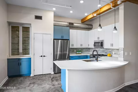 Kitchen - 914 E Osborn Rd #208, Phoenix, AZ 85014 photo 1 of 6