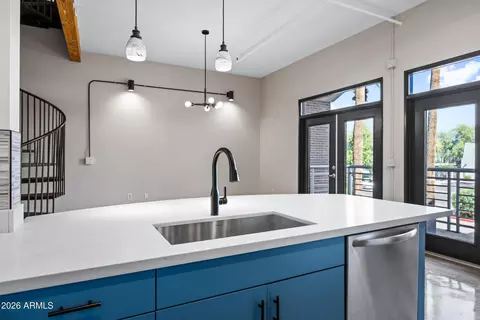 Kitchen - 914 E Osborn Rd #208, Phoenix, AZ 85014 photo 6 of 6