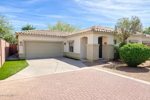 2633 E Waterview Ct, Chandler, AZ 85249