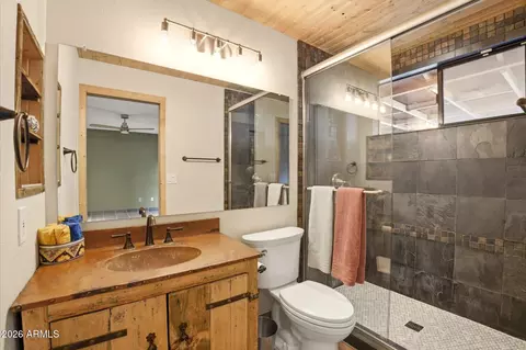 Bath - 4634 E La Puente Ave, Phoenix, AZ 85044 photo 1 of 2